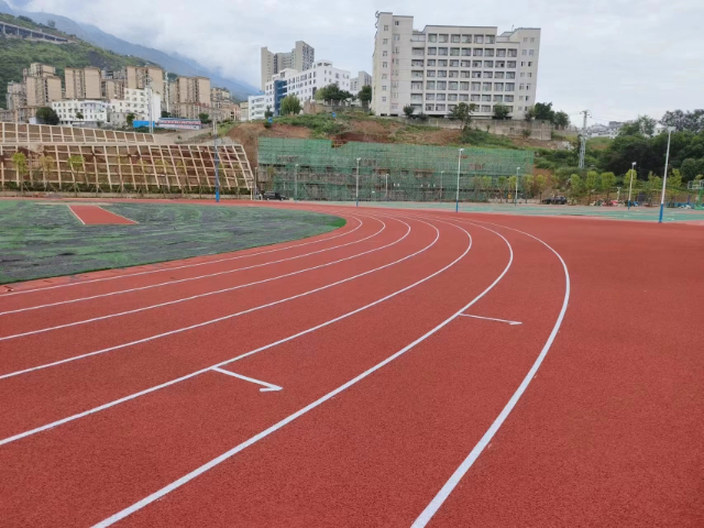 福州體育場塑膠跑道多少錢,塑膠跑道