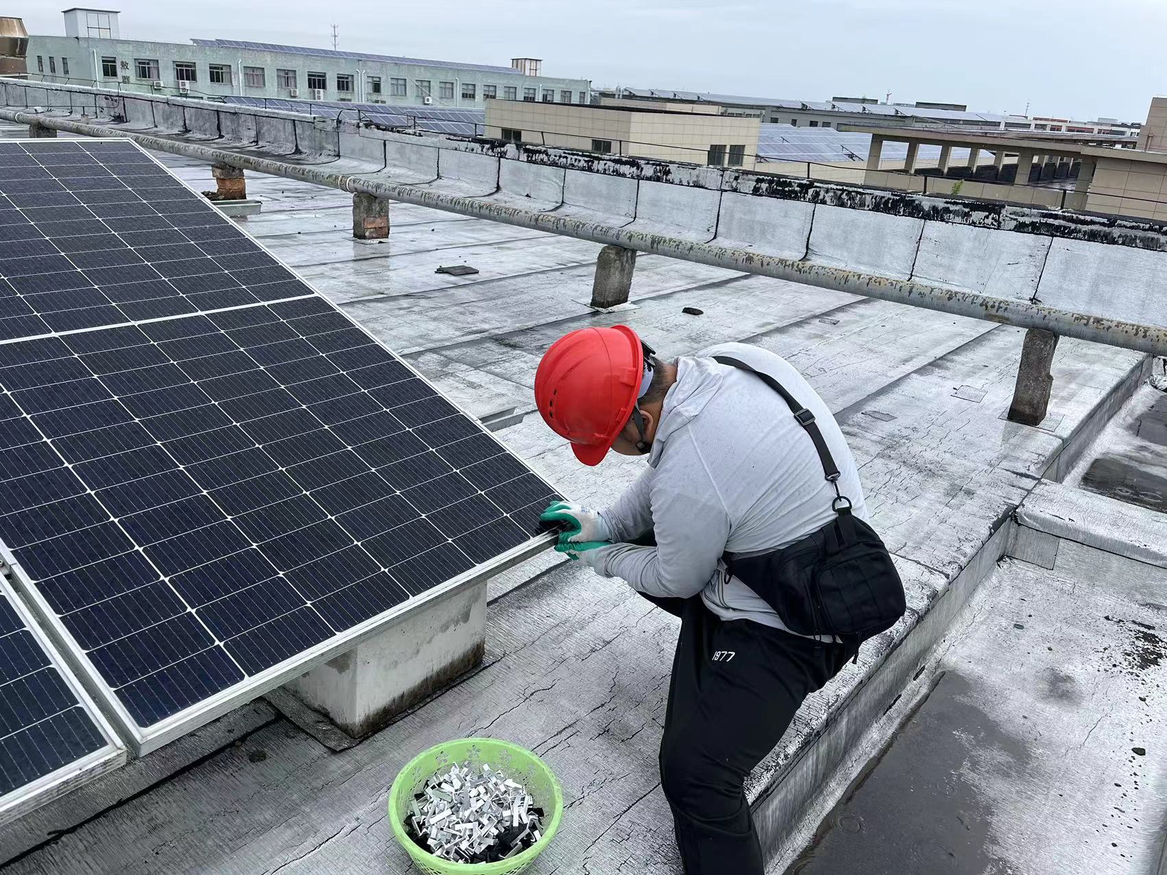 山东分布式山地组件导水器,组件导水器