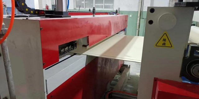 木塑碳晶板生产线设备供应商