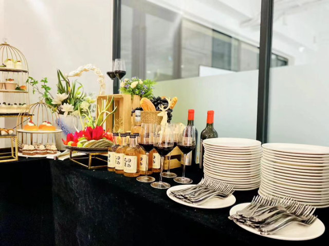 甘孜中西式婚禮自助餐攻略 值得信賴 成都凱號(hào)餐飲管理供應(yīng)