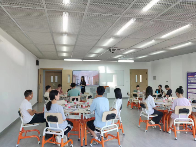 蘇州全球排名前500名校學(xué)歷電梯值得推薦 真誠推薦 蘇州蘇格慧教育科技供應(yīng)