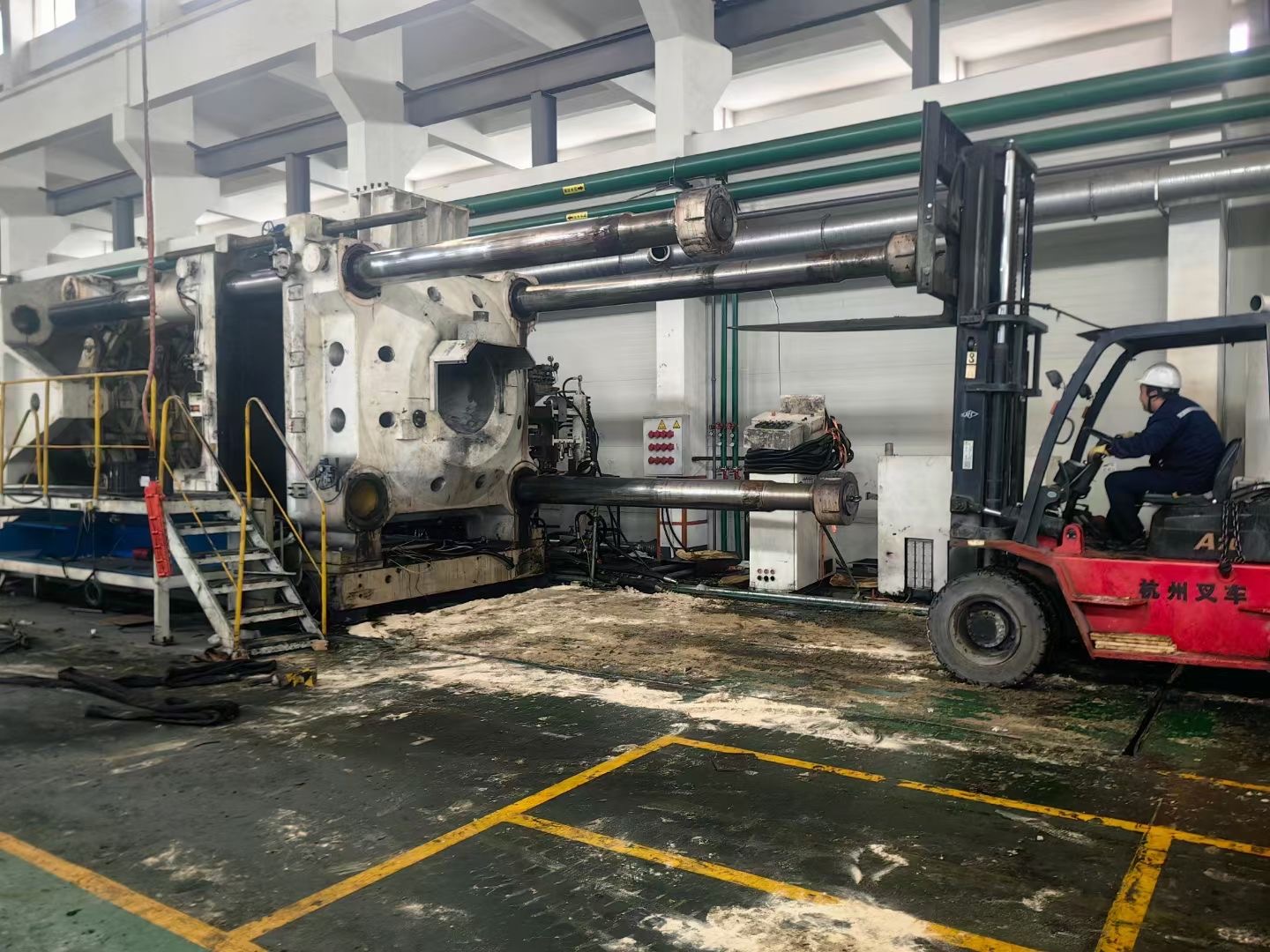 設(shè)備搬運(yùn)