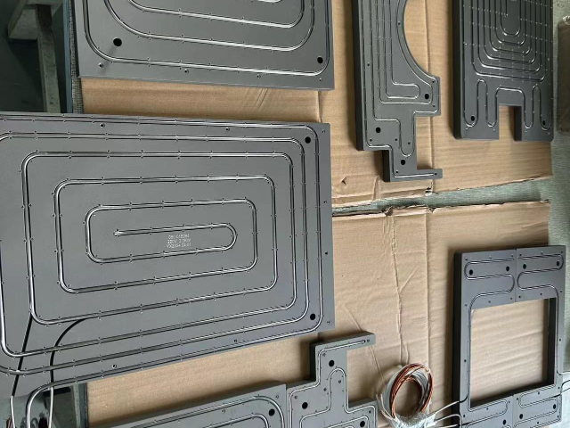 上海加熱設(shè)備價格 來電咨詢 上海銀鑫電熱電器供應(yīng)