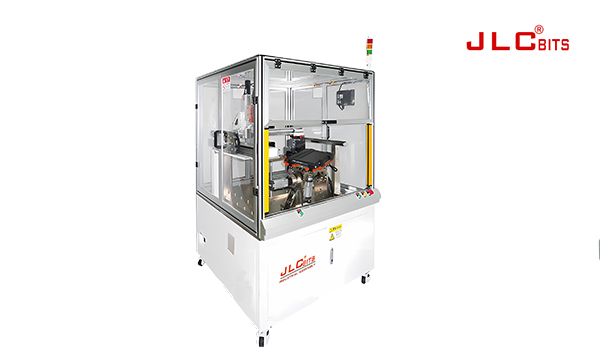 五軸多角度（氣吸式）鎖螺絲機