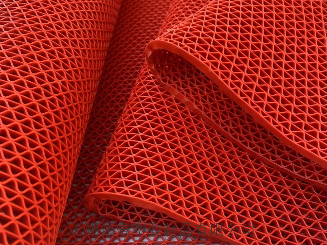 银川码头防滑垫S型PVC镂空地垫安装