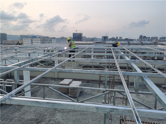 东莞太阳能钢结构屋顶加固施工