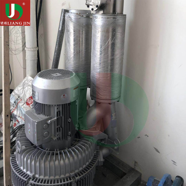 2QB-943高壓鼓風(fēng)機(jī)1.jpg 2QB-943高壓鼓風(fēng)機(jī)1.jpg