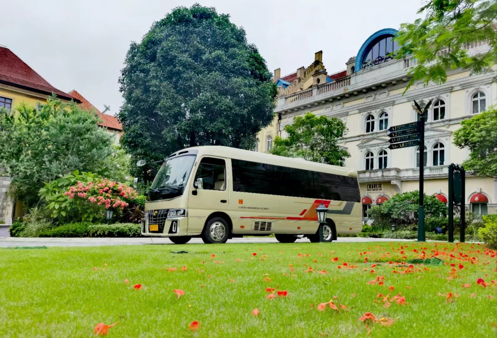 南山长途旅游租车公司 来电咨询 深圳市深旅汽车租赁供应