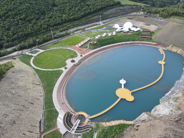 安徽供應(yīng)水上浮橋加工廠,水上浮橋