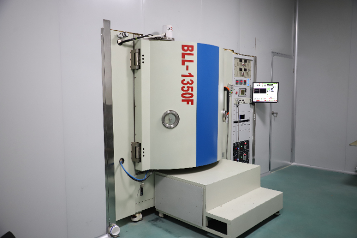 汽車零部件真空鍍膜設(shè)備怎么用 歡迎來電 丹陽市寶來利真空機(jī)電供應(yīng);