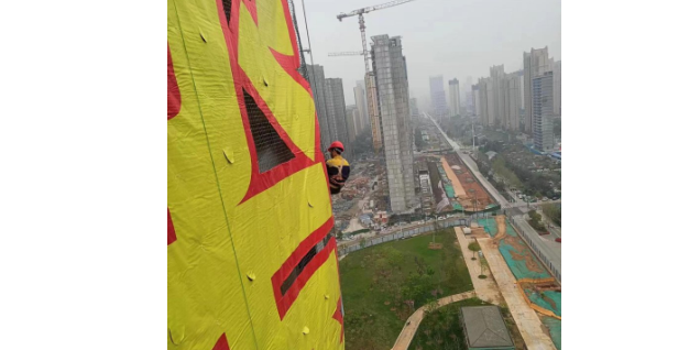 上海外墙蜘蛛人高空作业外墙灯箱