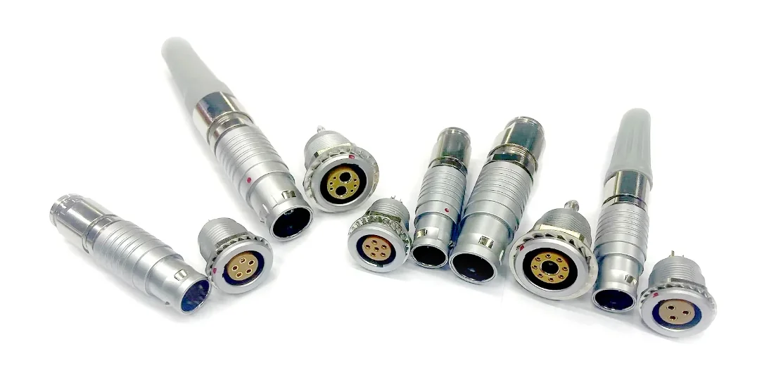 Push-pull Self-locking connector