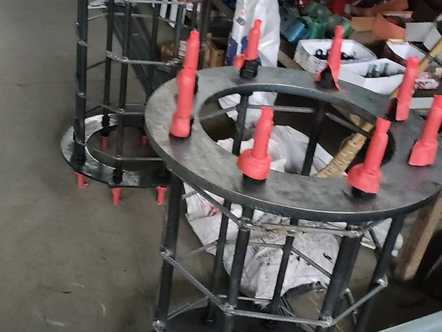 嘉興哪里有熱鍍鋅鋼管橋架 服務(wù)為先 寧波東環(huán)電力科技供應(yīng)
