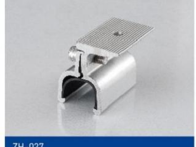 四川彩鋼瓦一體式角馳夾具廠價 抱誠守真 江陰銳宇新材料供應