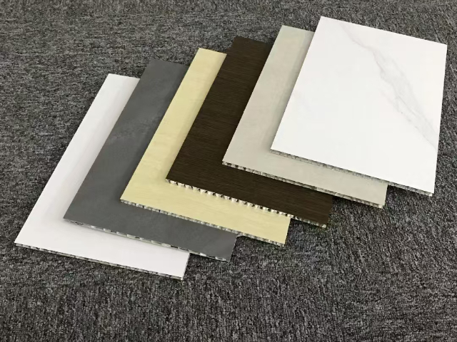 貴州金屬蜂窩板供應商 佩勞斯頓（廣東）建材供應;