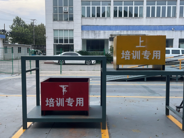 杨浦区报名叉车培训 上海偲旻特种设备技术供应