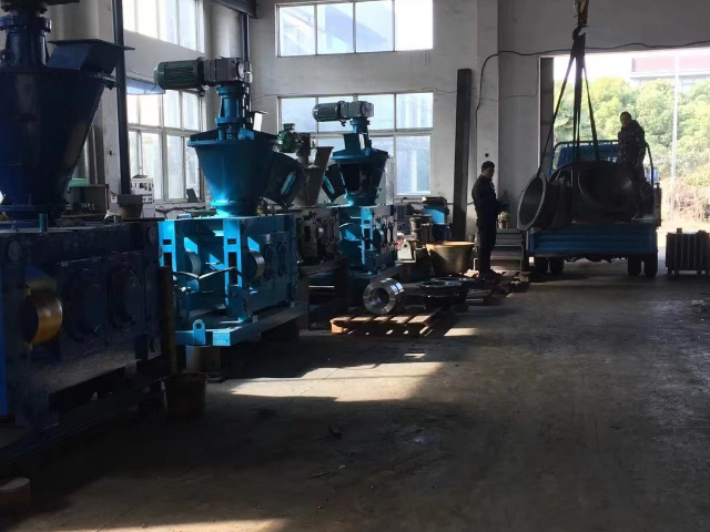 上海干法輥壓造粒機公司 江蘇耀飛供應