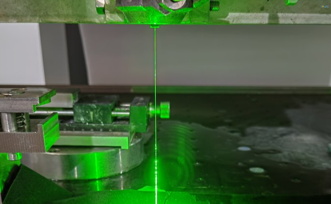 四川水+激光复合加工水导激光设备碳化物加工 和谐共赢 东莞市科诗特技术供应
