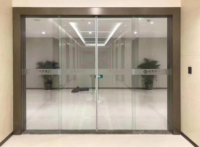 上海靠譜的單元門源頭廠家 上海崮曼門業(yè)供應(yīng)