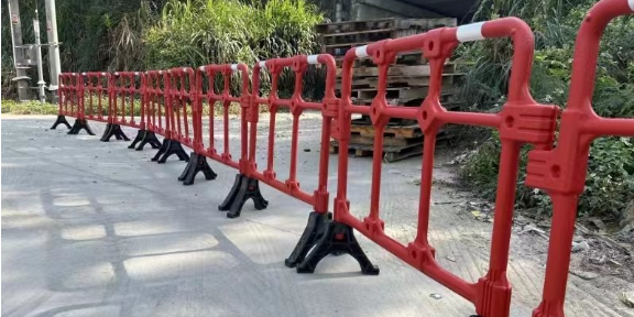 环保水马围挡设计 深圳市华羽交通设施工程供应