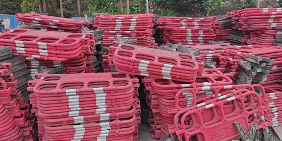 梅州塑料围挡回收 深圳市华羽交通设施工程供应