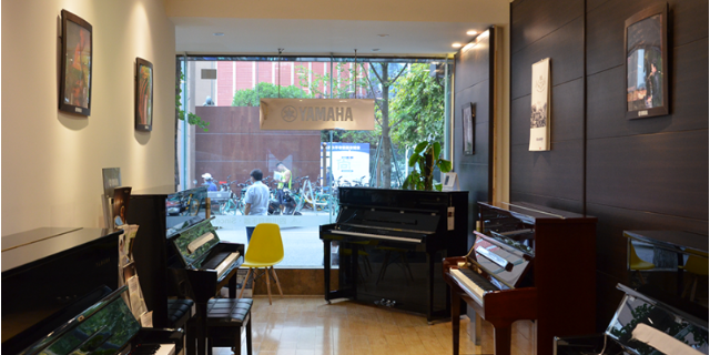 邛崃市博兰斯勒立式钢琴市场价 四川盛音乐器供应