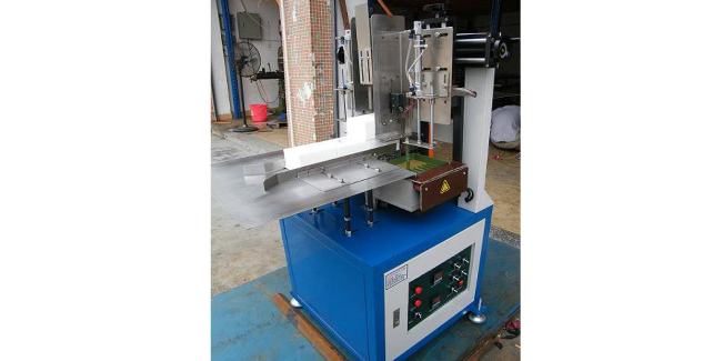 海南智能粘盒机 服务至上 东莞市久骥热熔胶喷涂科技供应