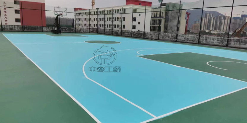 河源校园篮球场多少钱一平米 服务为先 广东中骞工程供应