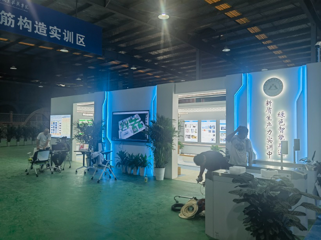 重慶創(chuàng)意展廳裝修費用 上海集蘇亞克力制品供應(yīng)