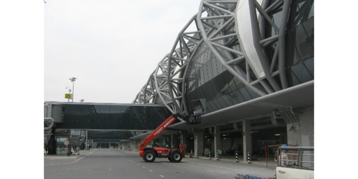 福建曼尼通臂式升降车 上海麦力机械设备供应