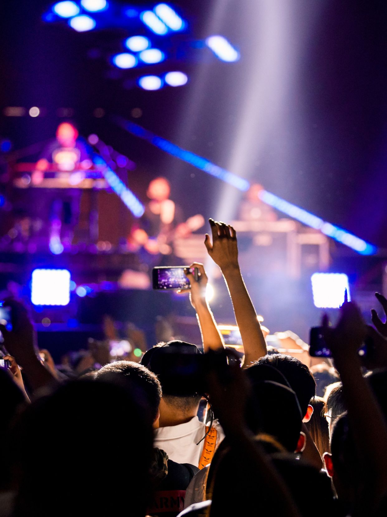 音乐节演唱会邀请外籍明星歌手来中国_VIPCHINESE