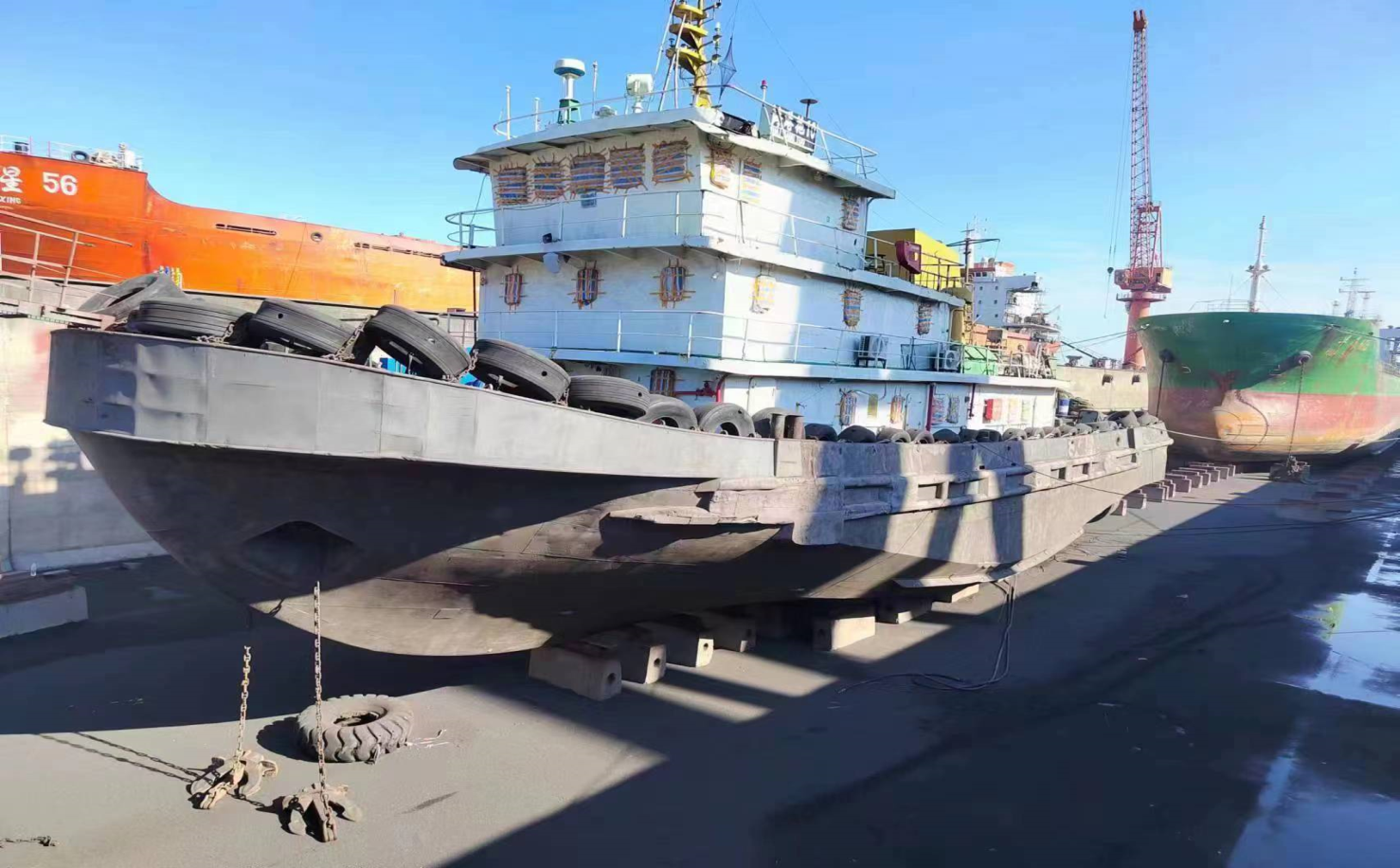 如何利用聚脲防護技術保護海洋平臺免受海水腐蝕