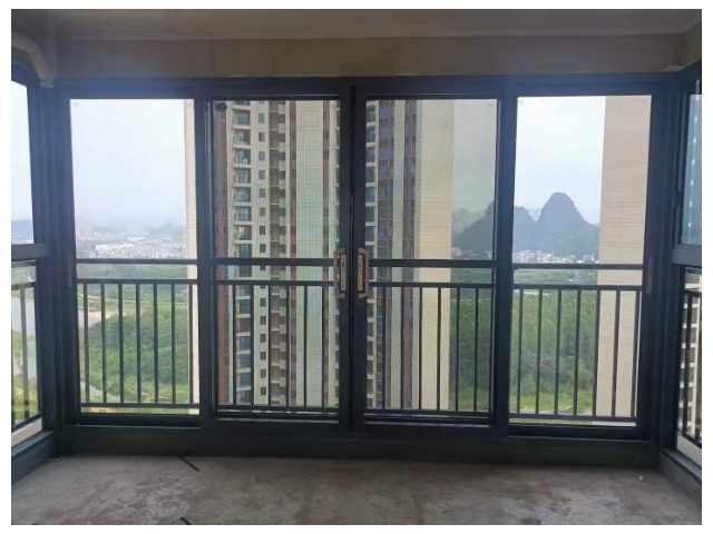 广东沿海地区封阳台门窗颜色怎样选 佛山市罗帝欧建材供应