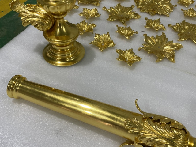 河南徽標(biāo)貼金多少錢一平方 南京金雍藝術(shù)裝飾供應(yīng)