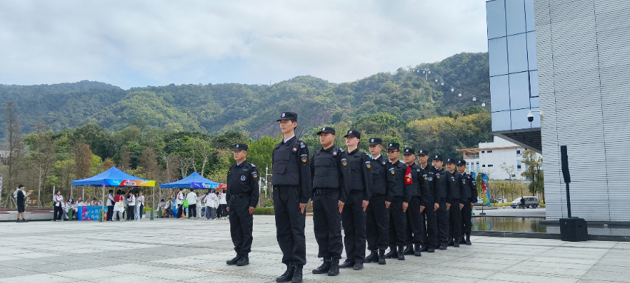 佛山门卫保安公司电话 广东华创保安服务供应