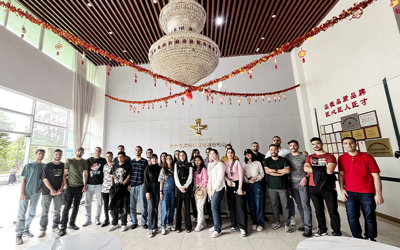 交流學(xué)習(xí) | 廣東南方醫(yī)科大學(xué)留學(xué)生參觀佛山市穩(wěn)健醫(yī)療器械