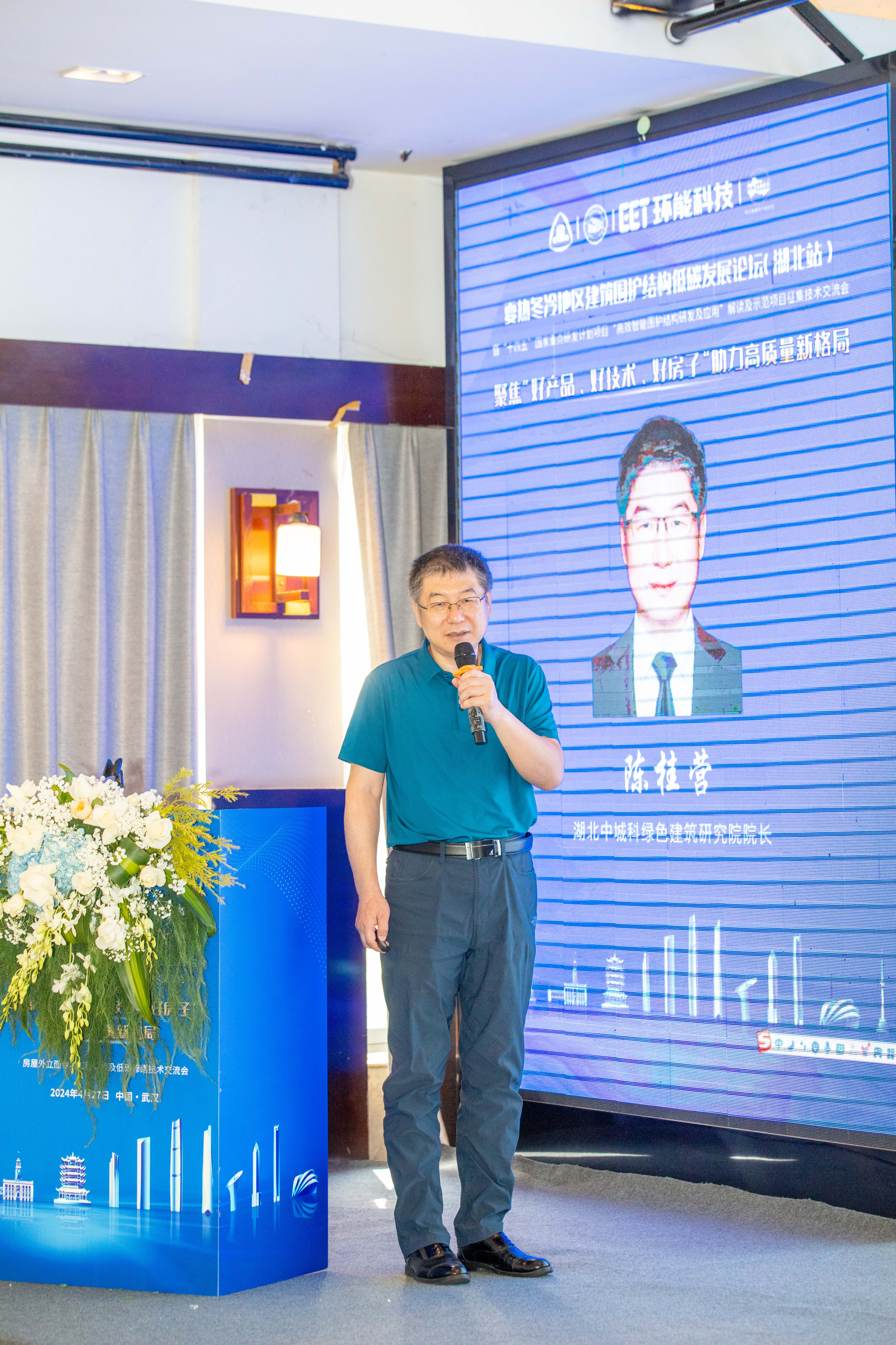 OE3A2672.jpg OE3A2672.jpg