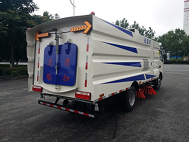 广西12吨湿式扫路车,扫路车