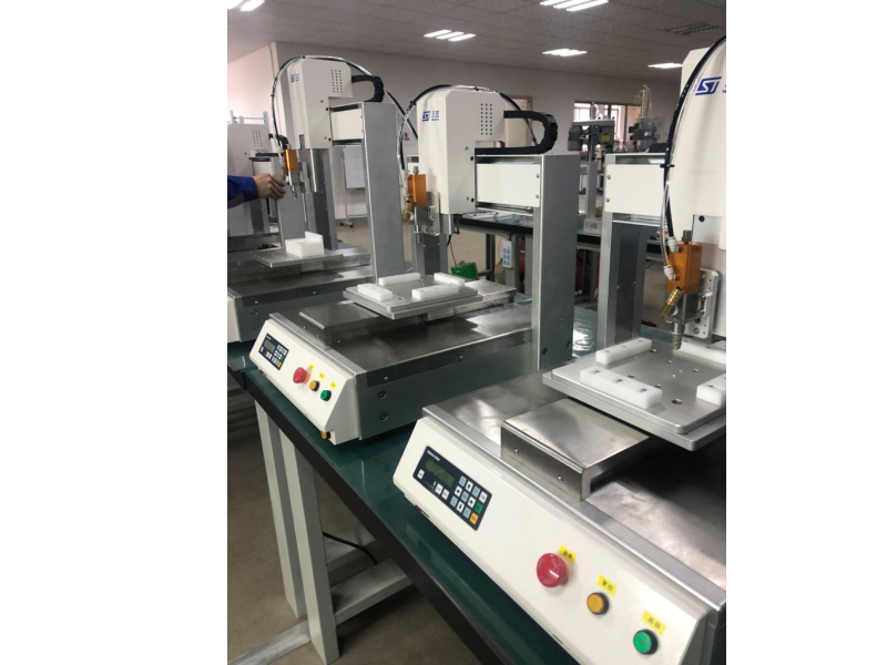 常州落地式點(diǎn)膠機(jī) 常州三匠智能科技供應(yīng)