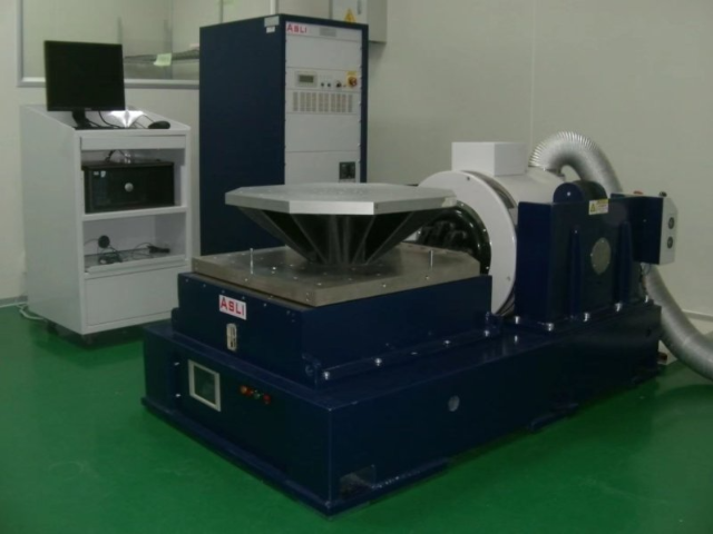 天津优势商用压缩机噪音震动测试台设计
