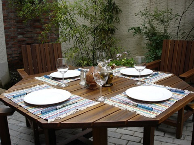河南餐厅室外桌椅如何选 上海映月家具供应