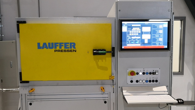 東莞新能源汽車材料層壓機(jī)聯(lián)系人 深圳市維信達(dá)工貿(mào)供應(yīng)