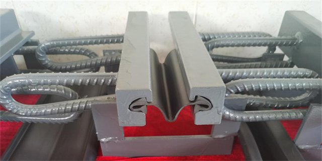 江西生产定制桥梁梳齿板伸缩缝价格优惠