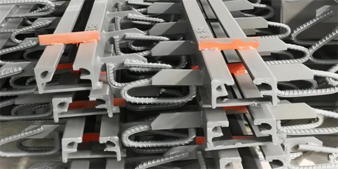 上海生产定制桥梁梳齿板伸缩缝货源充足 欢迎来电 衡水鱼漫科技供应
