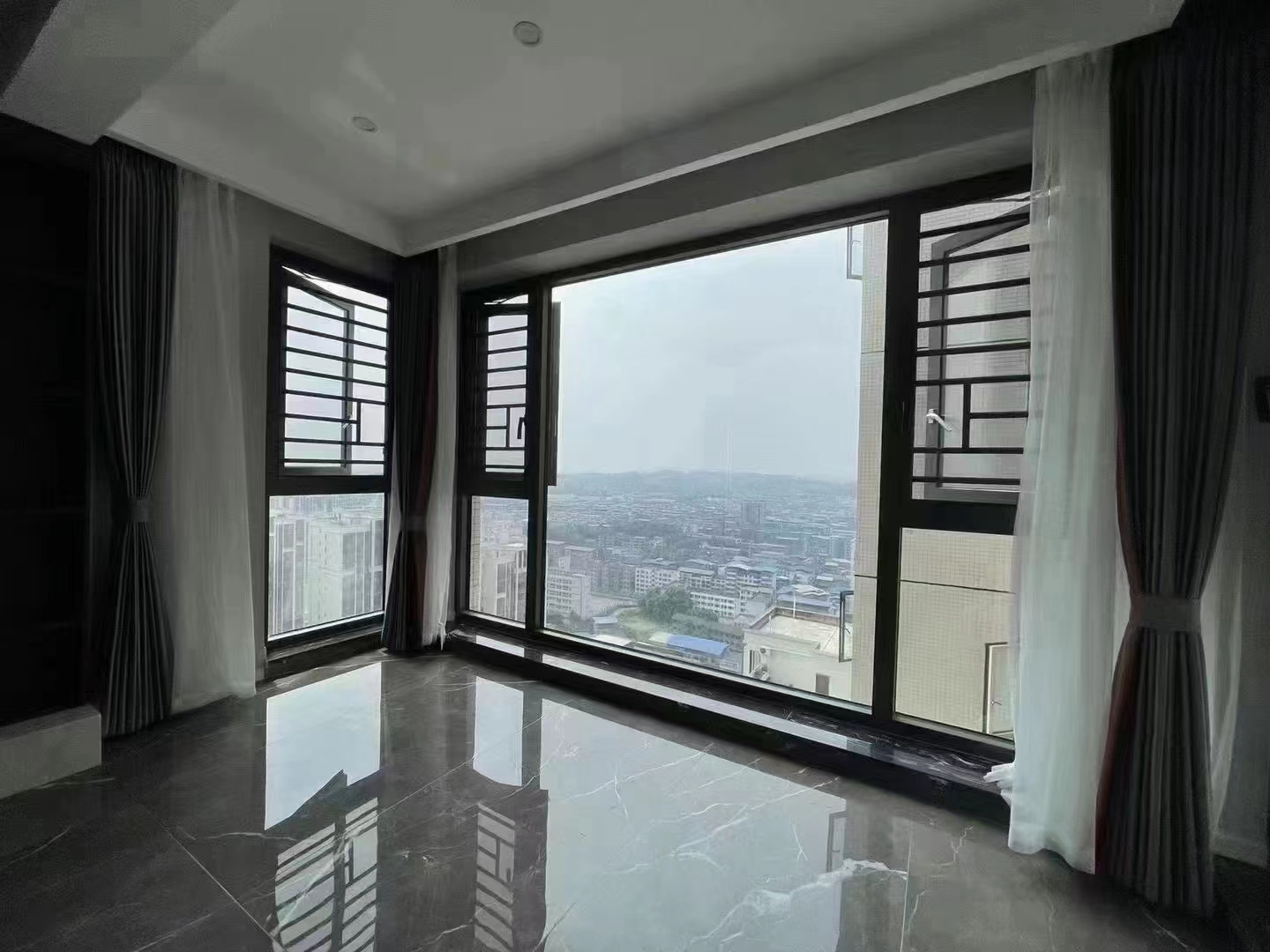 装置平开窗时需要注重哪些清静事项