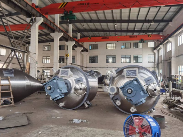 张家港碳钢锥形混合机供应商 上海沪龙石化工程供应