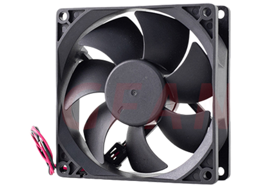 如何评估直流散热风扇的散热效果与散热量