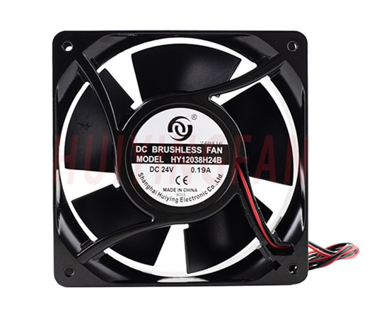 如何将多个散热风扇连接到单个PWM接口