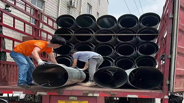 南京环保烟囱螺旋风管值得信赖的大型风管厂,螺旋风管