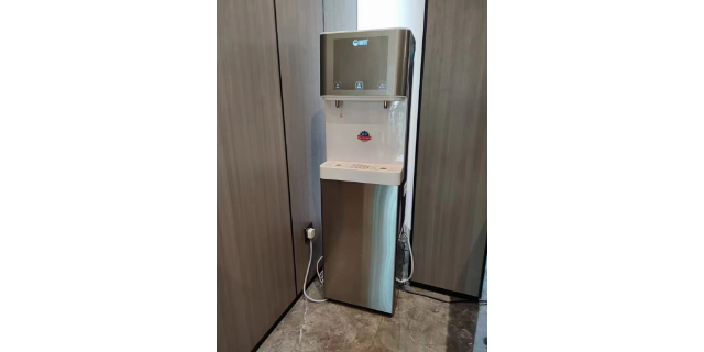 浦东新区立式直饮水机上门安装